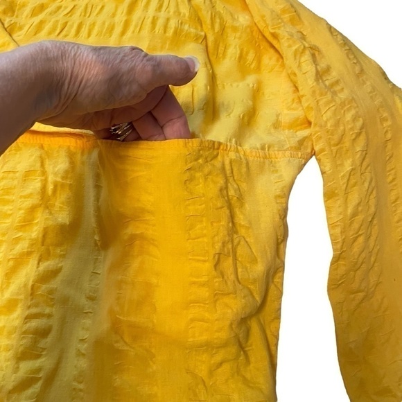 Bright Sunny Yellow Textured Top with Fold over neckline-slits on sides-Size 12 - Picture 11 of 16